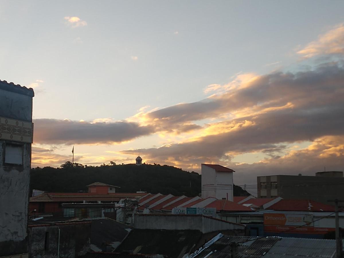 Apartamento Aconchegante No Centro De Кабо Фрио Екстериор снимка