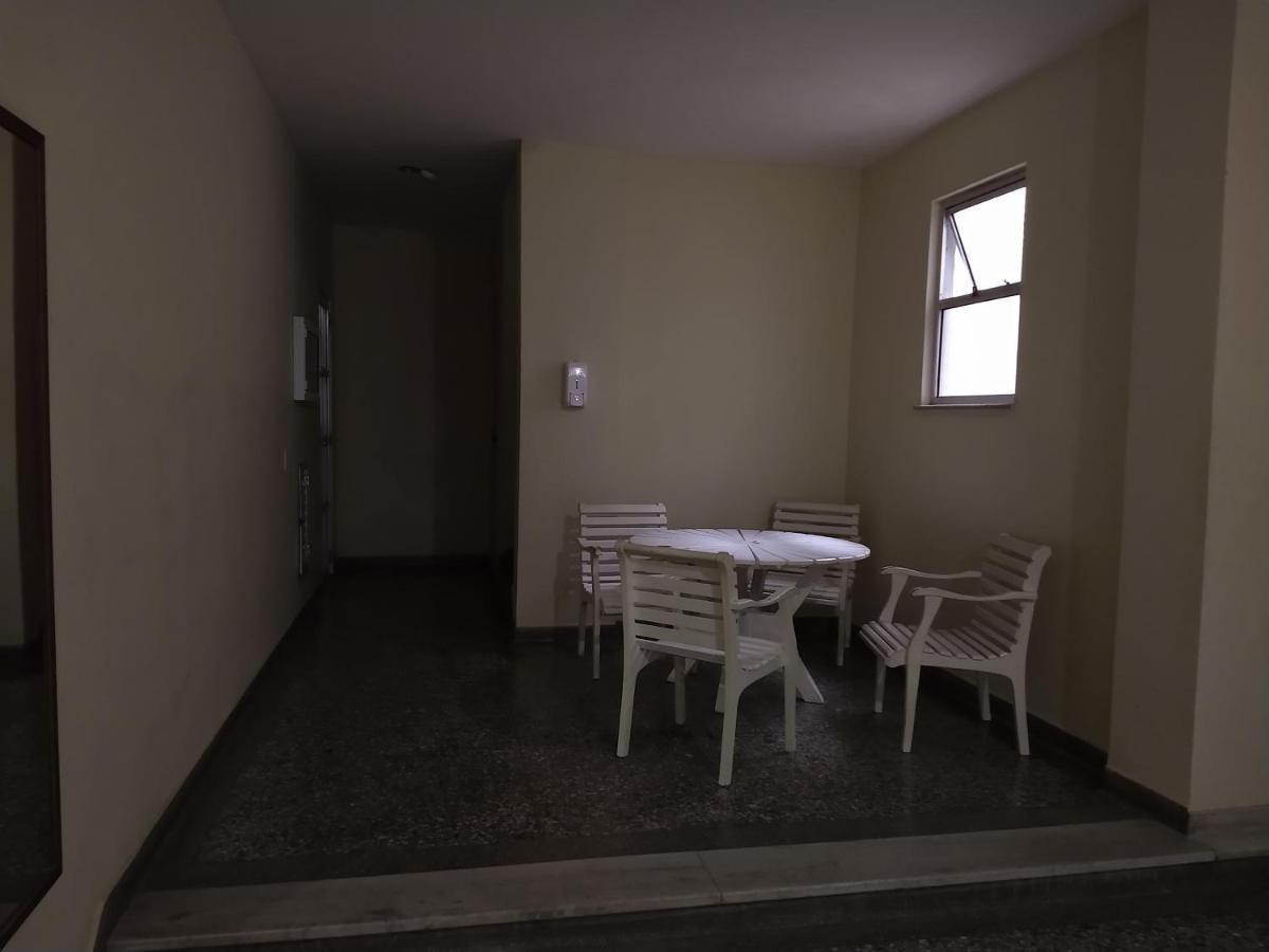 Apartamento Aconchegante No Centro De Кабо Фрио Екстериор снимка